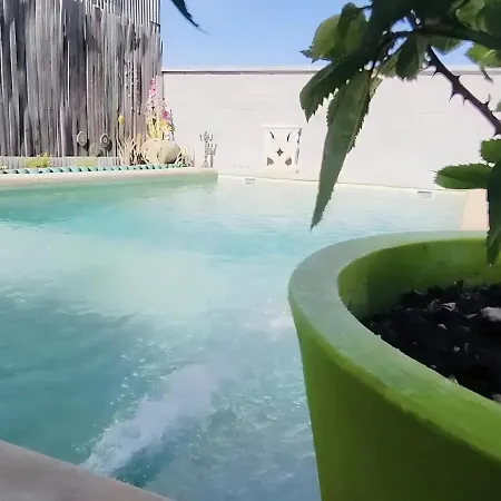 Holiday home Casa Grande Con Piscina Familias